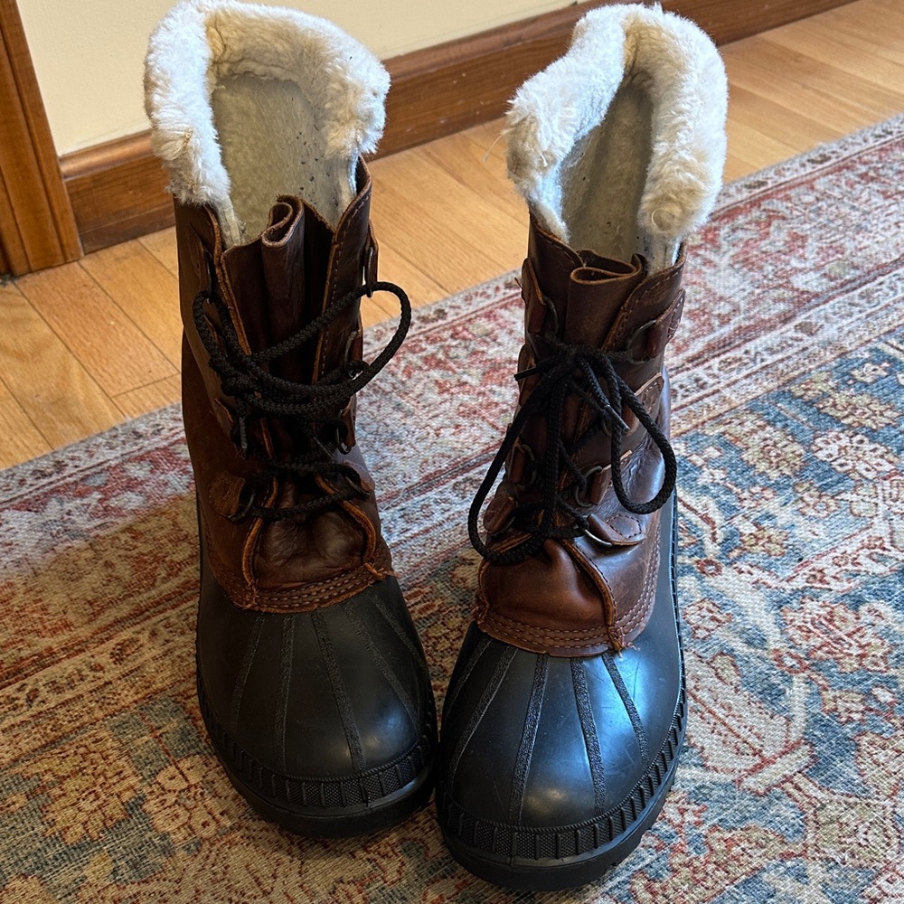 Brown and Black Leather Winter Boots with Fur Lining- M12